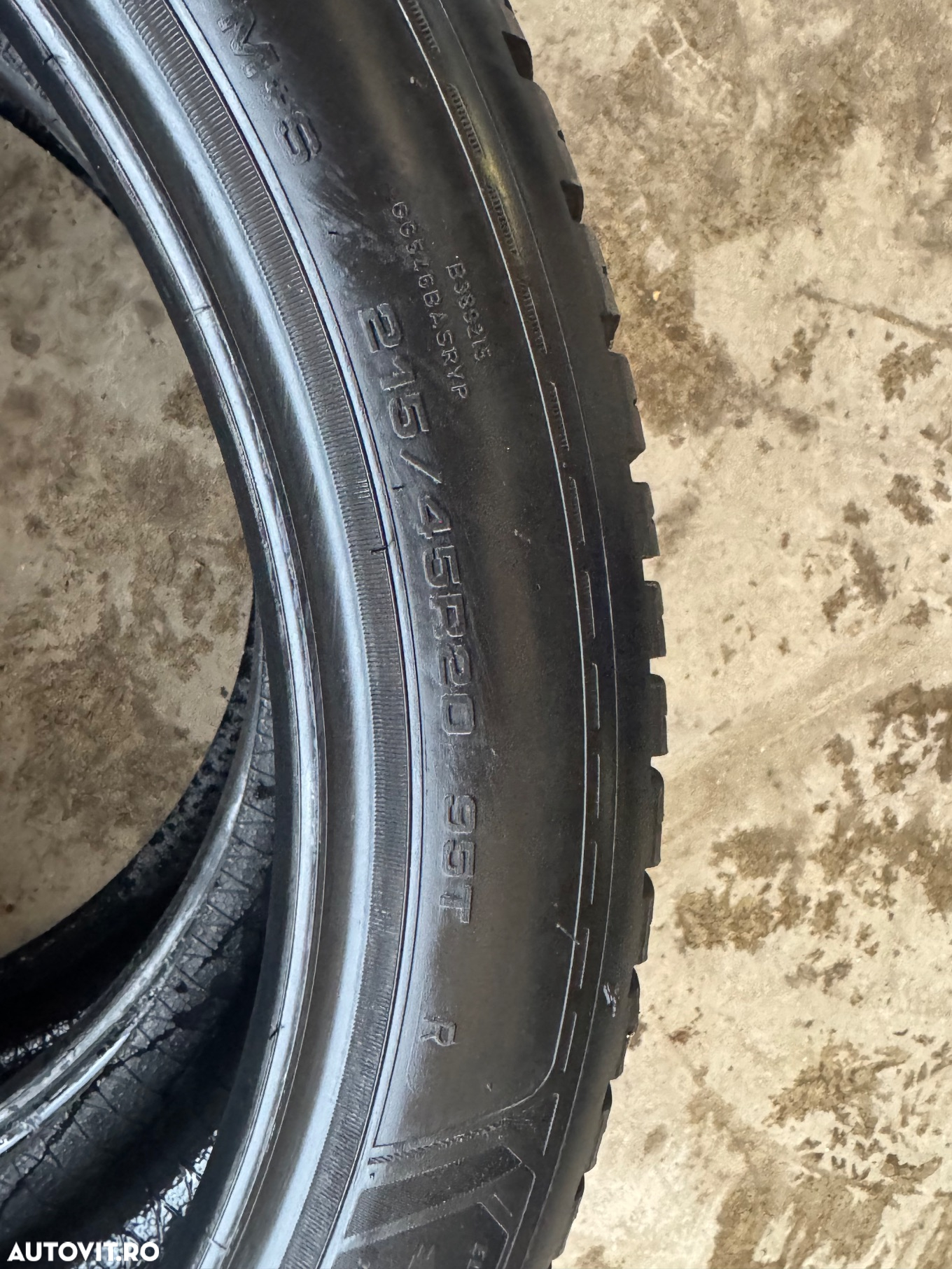 Vând 2 anvelope 215/45/20 goodyear allseazon ca noi - 4