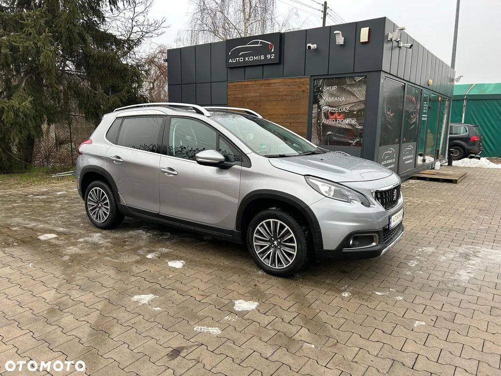 Peugeot 2008 1.2 Pure Tech Allure S&S - 2