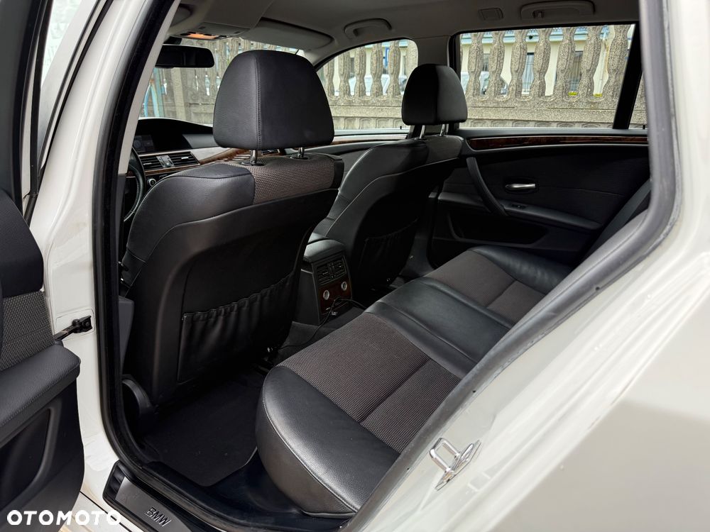 BMW Seria 5 530d - 26