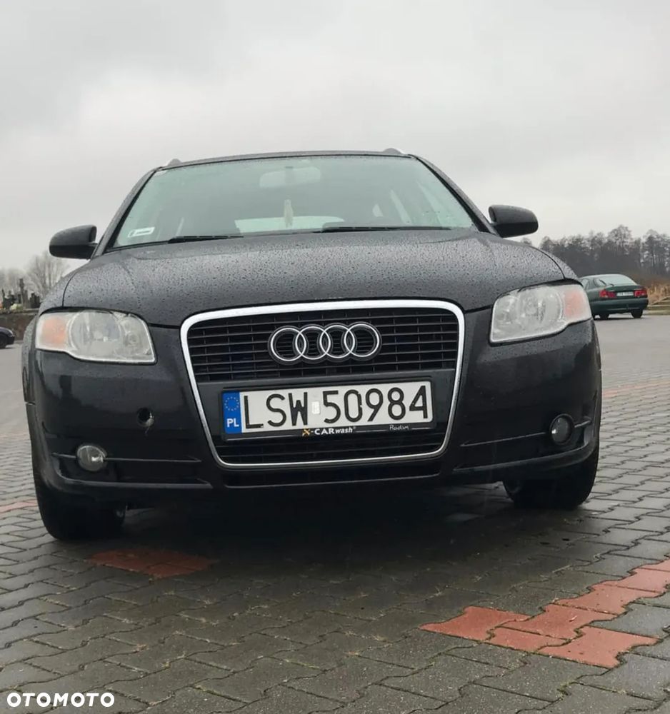 Audi A4 - 1