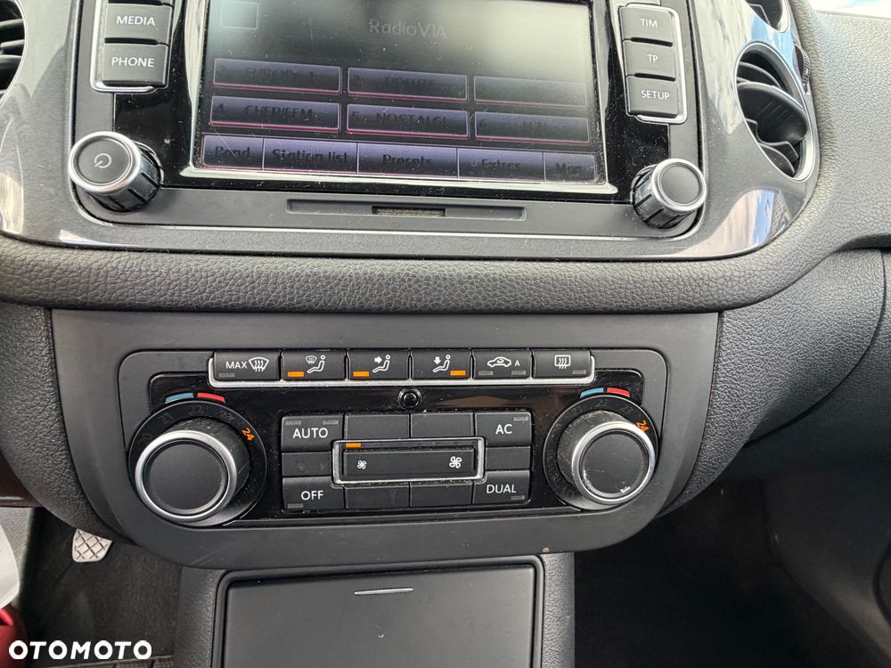 Volkswagen Tiguan 2.0 TDI DPF BlueMotion Technology Exclusive - 20
