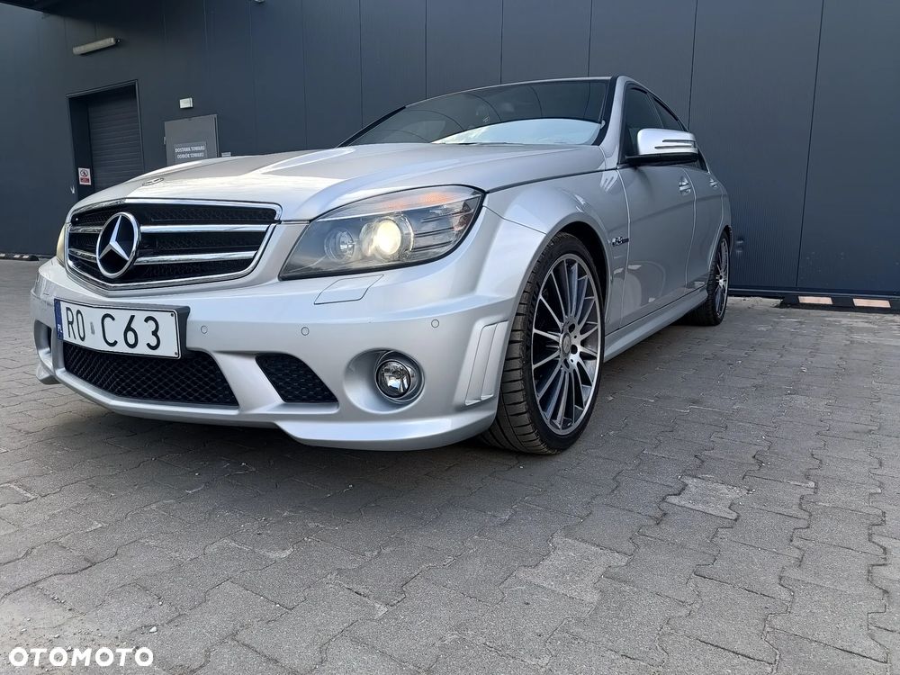 Mercedes-Benz Klasa C 63 AMG 7G-TRONIC Performance Plus SPORT EDITION - 22
