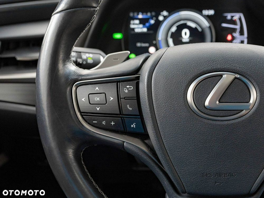 Lexus ES - 16
