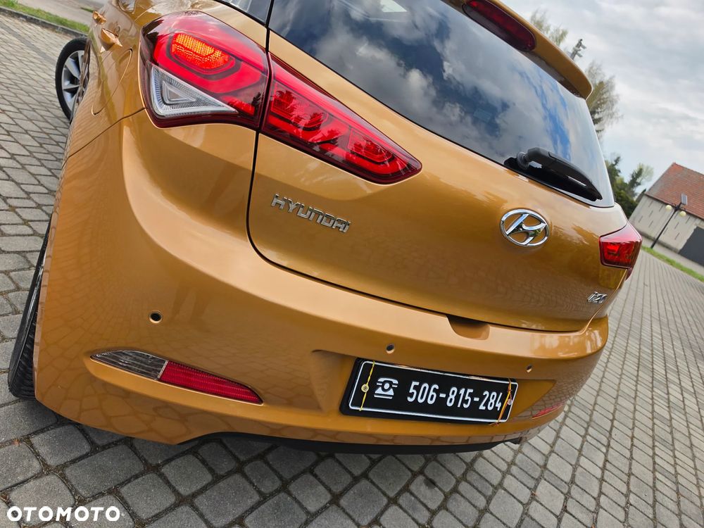 Hyundai i20 1.2 Passion Plus - 12