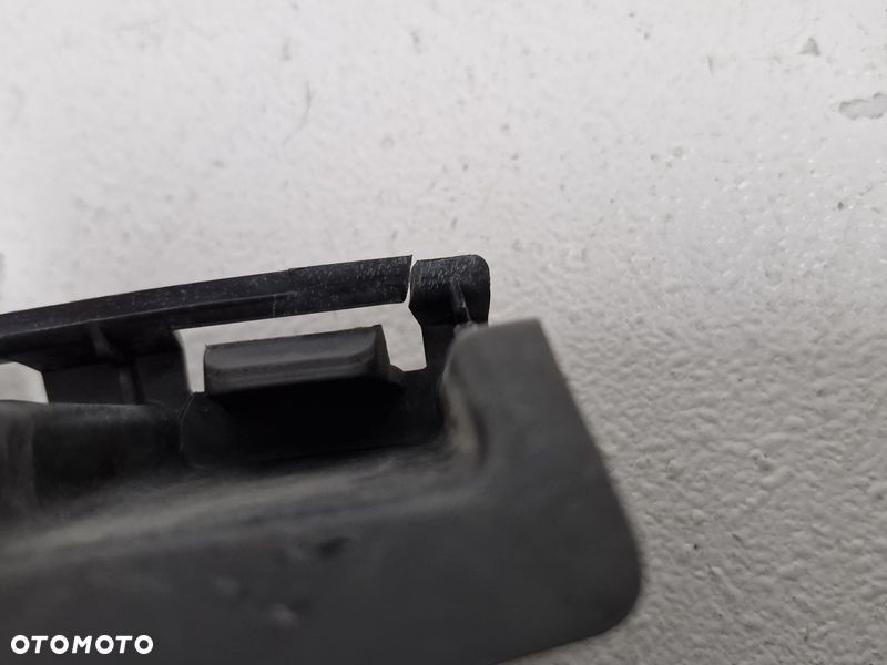 VOLVO V40 II ŚLIZG UCHWYT ZDERZAKA PRAWY PRZÓD MOCOWANIE PRAWE PRZEDNIE 31283741 - 9