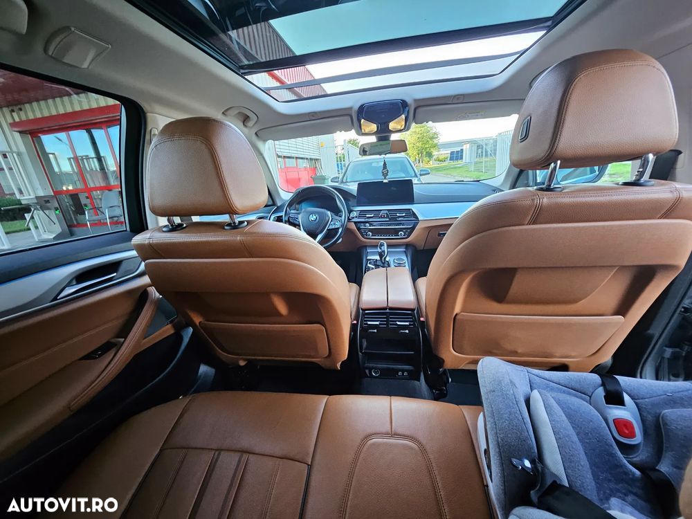 BMW Seria 5 530e xDrive AT PHEV - 13