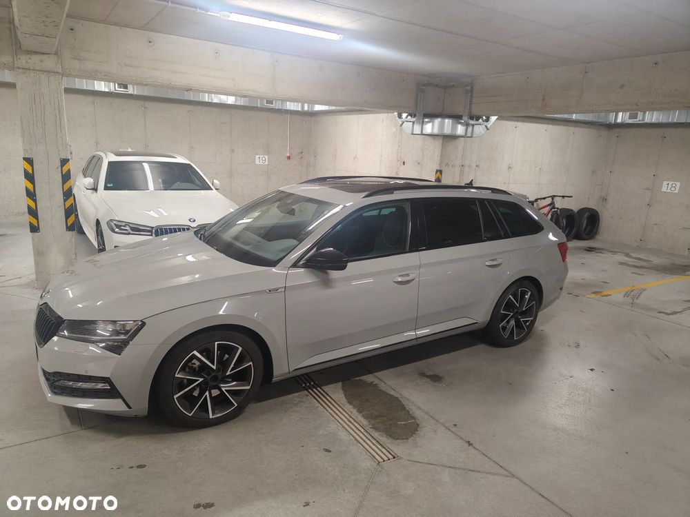 Skoda Superb 2.0 TDI DSG Sportline - 13