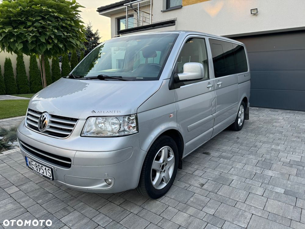 Volkswagen Multivan - 1