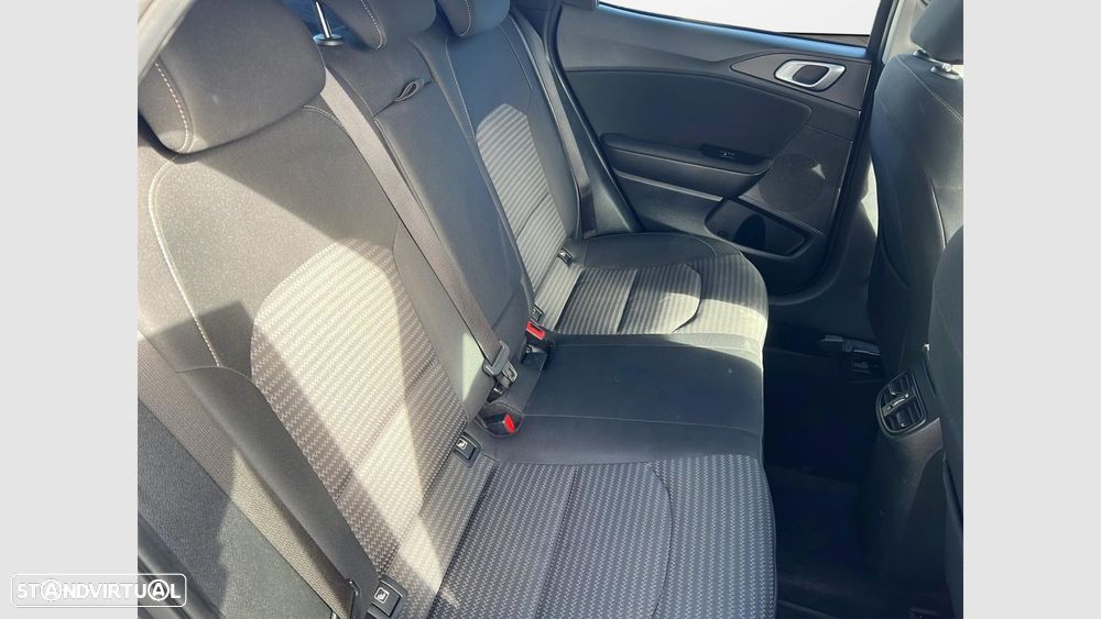 Kia XCeed 1.0 T-GDI Drive - 16