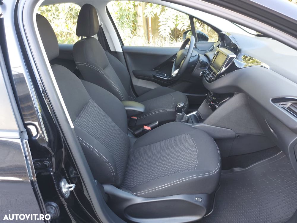 PEUGEOT 208 2018 — imagine 15
