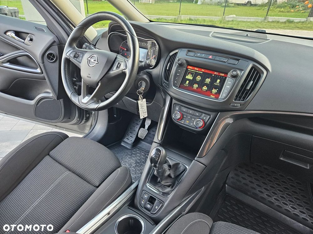 Opel Zafira 2.0 D (CDTI ecoFLEX) Start/Stop Business Innovation - 14