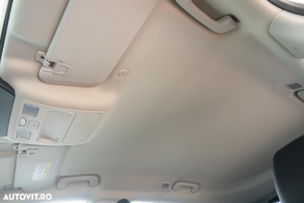 Ford Kuga - 21