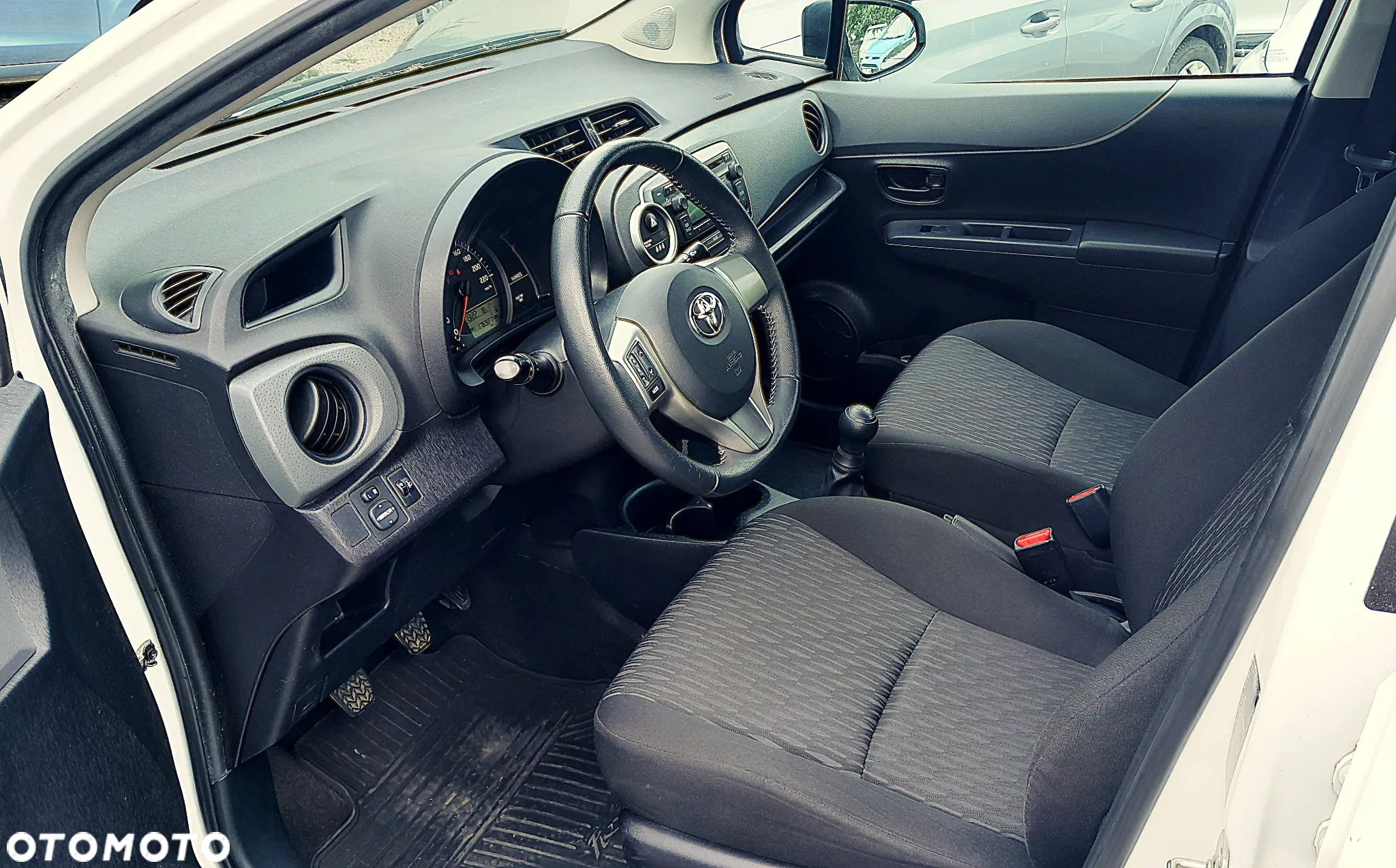 Toyota Yaris 1.0 Active - 6