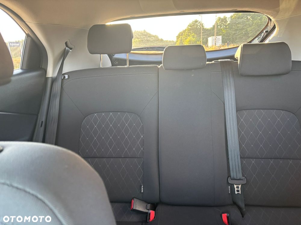 Kia Rio 1.4 Business Line - 10