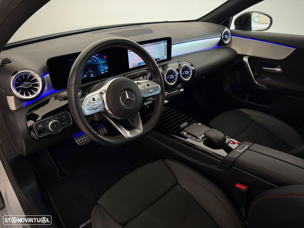 Mercedes-Benz A 250 e AMG Line - 13