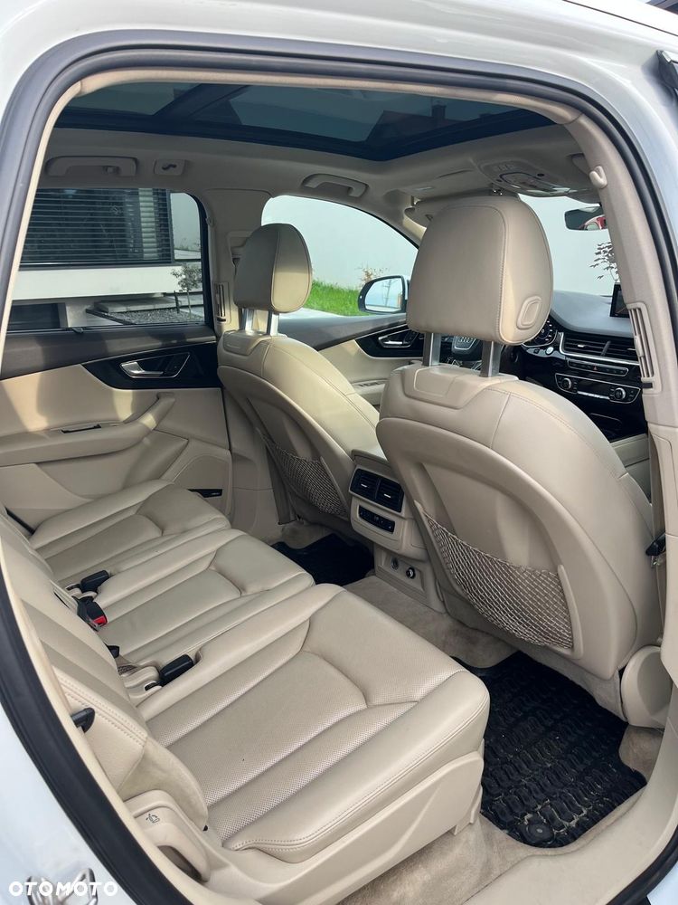 Audi Q7 - 8