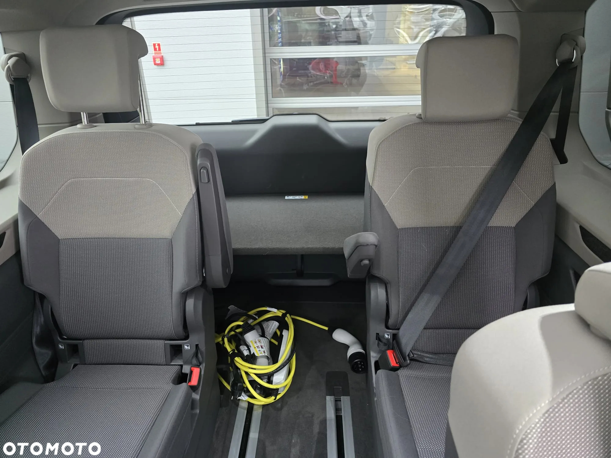 Volkswagen Multivan - 10