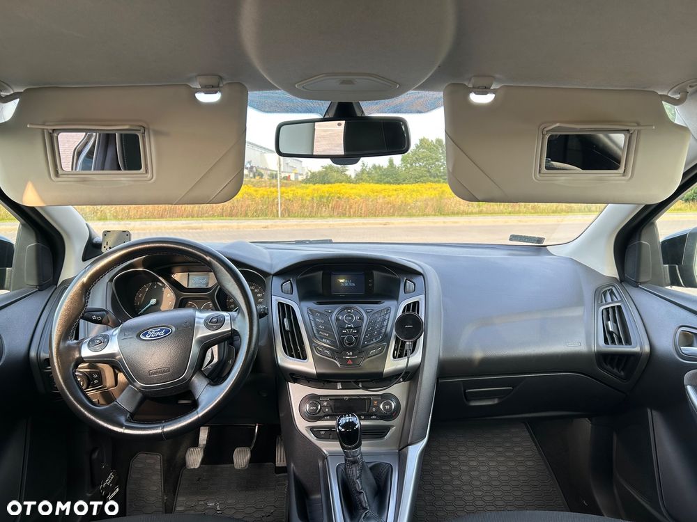 Ford Focus 1.6 Trend - 4