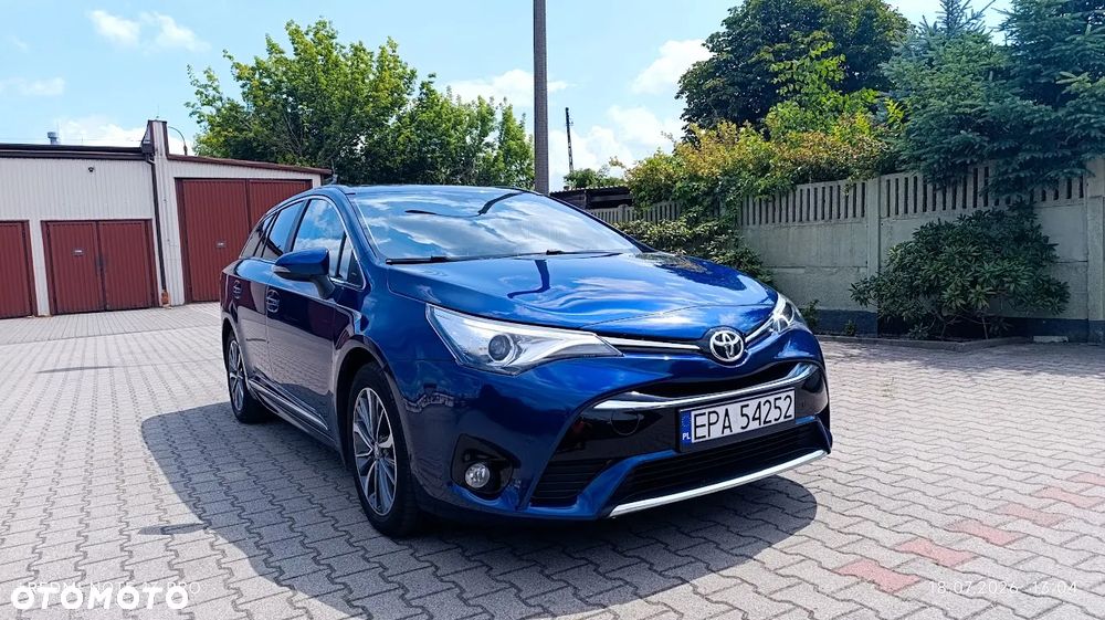 Toyota Avensis - 1