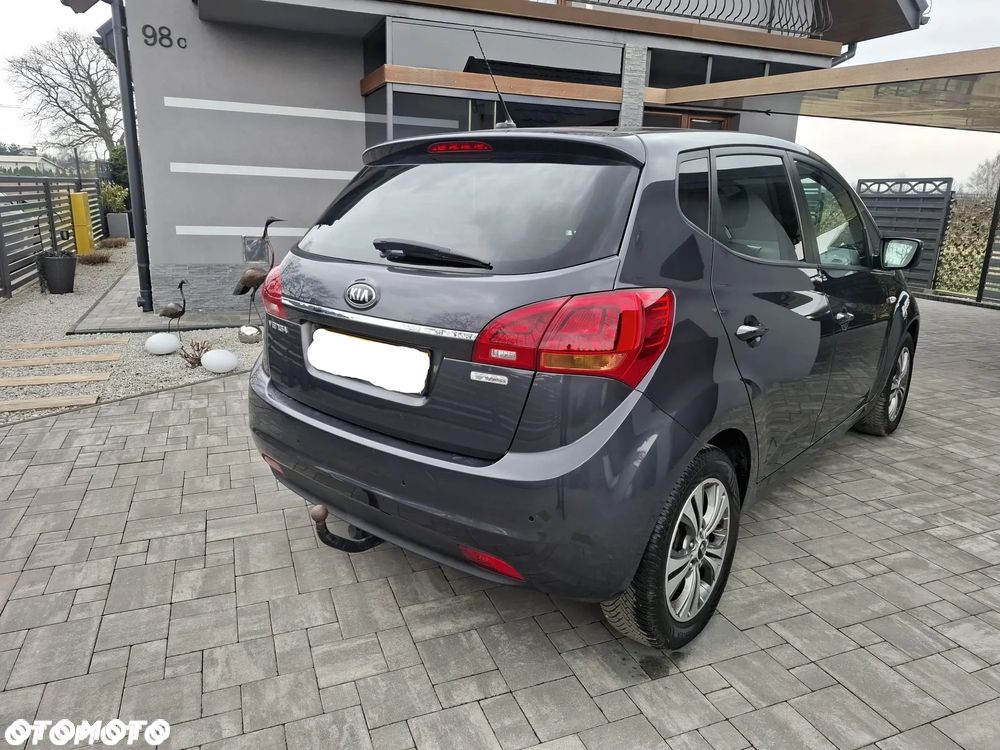 Kia Venga 1.4 CVVT UEFA EURO 2016 - 10