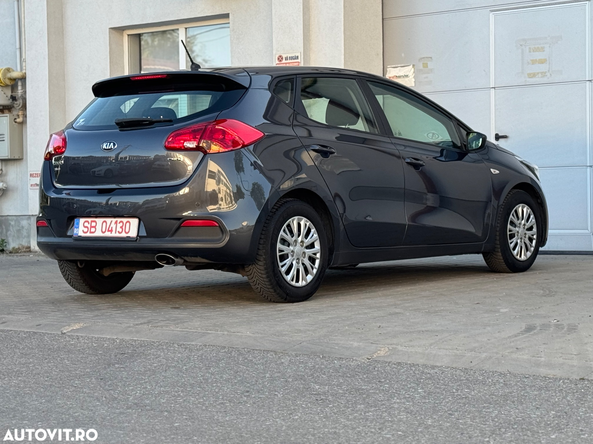 Kia Ceed 1.4 CRDi 90 Vision - 10