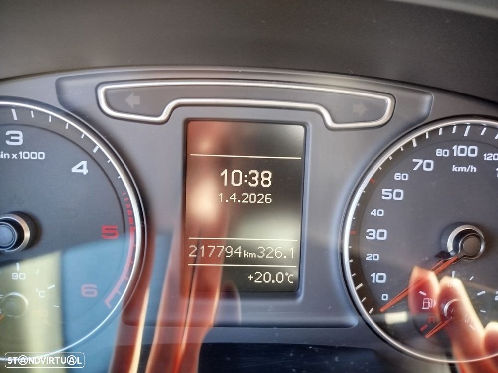 Audi Q3 2.0 TDI quattro S-tronic - 7