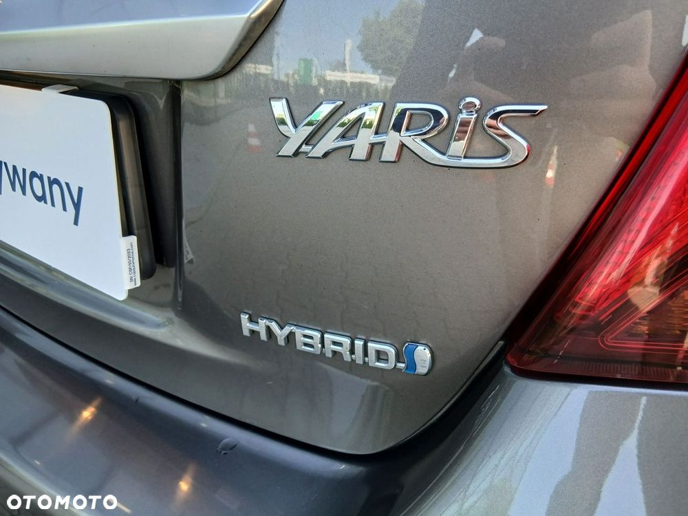 Toyota Yaris Hybrid 100 Premium EU6 - 13