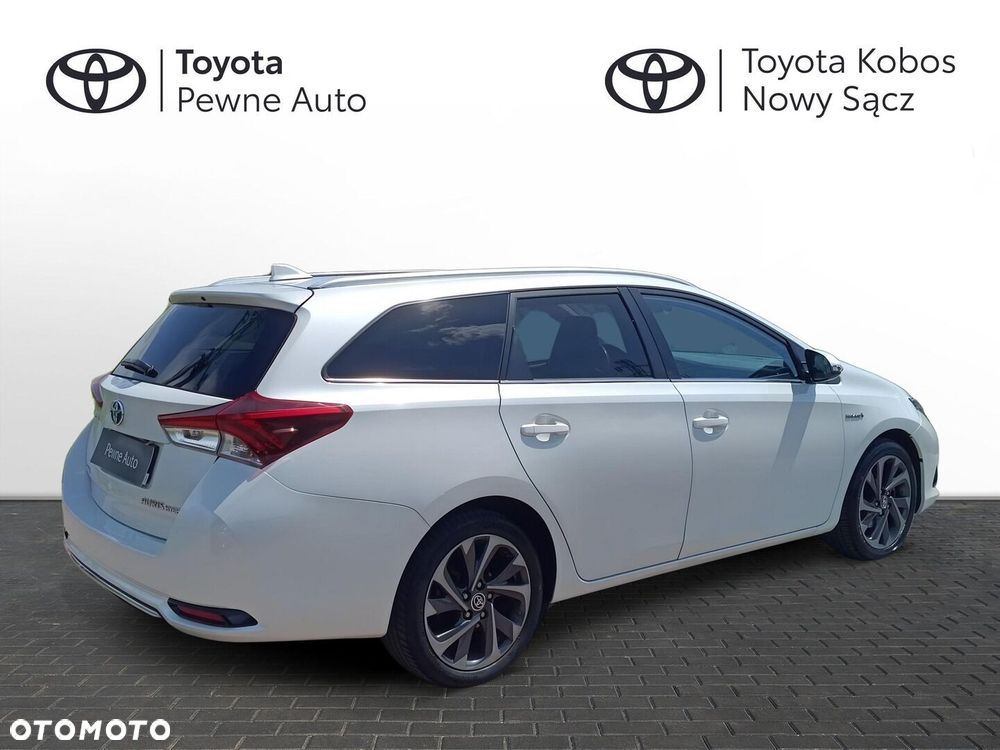 Toyota Auris Hybrid 135 Premium - 5