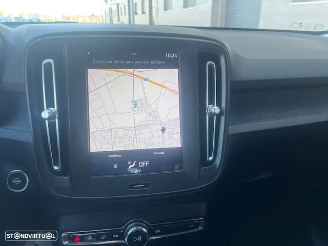 Volvo XC 40 1.5 T3 Momentum Tech Edition - 13