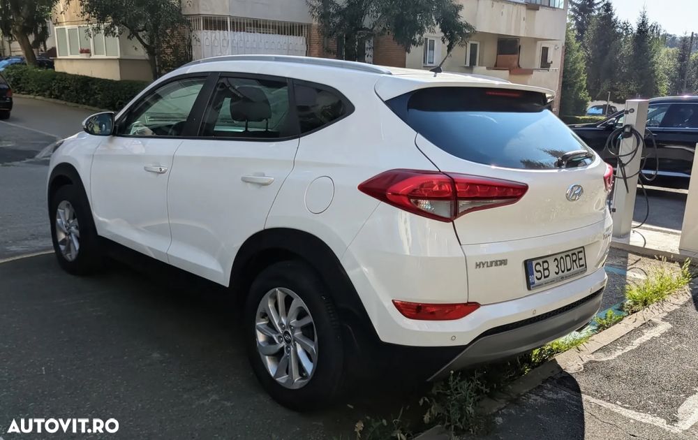 Hyundai Tucson 2.0 CRDI 4WD 6MT Style - 4