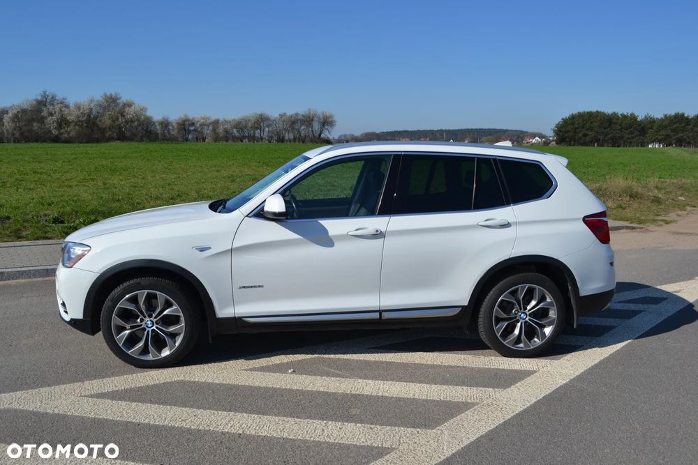 BMW X3 xDrive28i xLine - 4