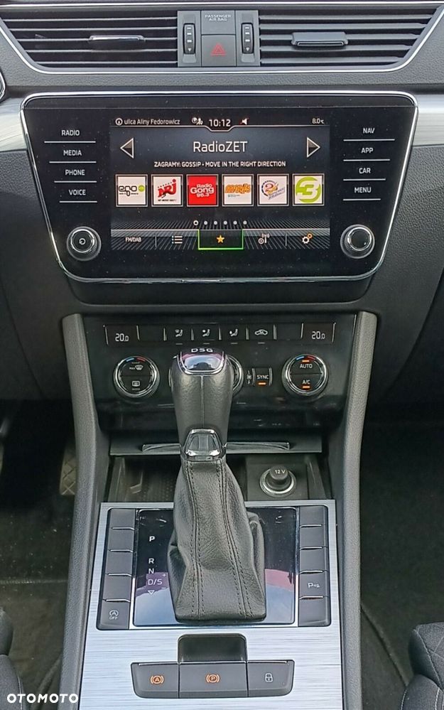 Skoda Superb 2.0 TDI SCR Ambition DSG - 22