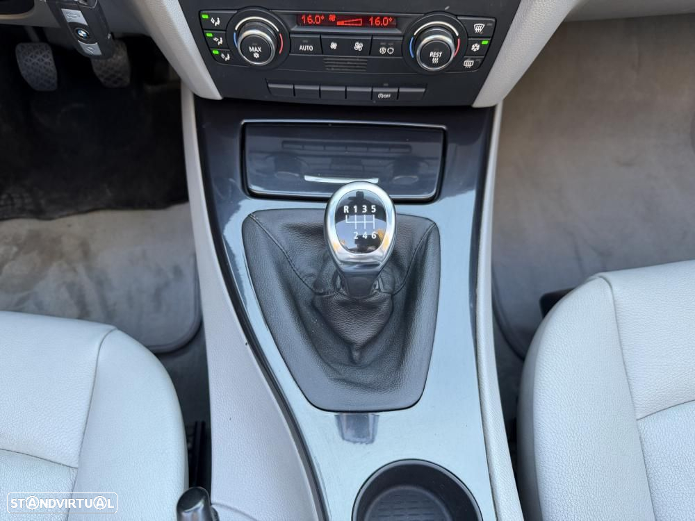 BMW 320 i Cabrio - 25