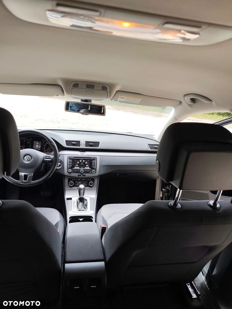Volkswagen Passat 2.0 TDI DPF DSG Highline - 15