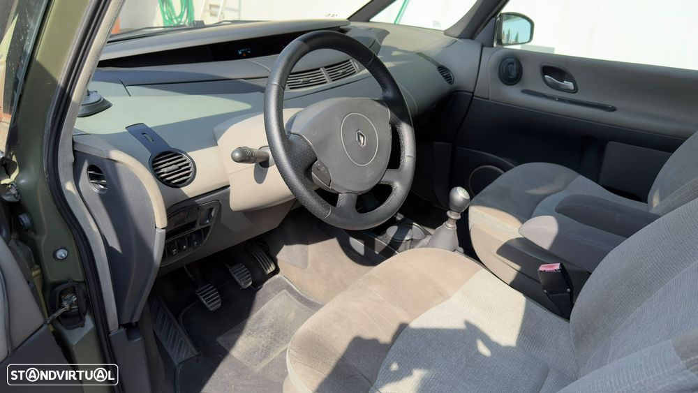 Renault Espace 1.9 dCi Expression 5L - 6