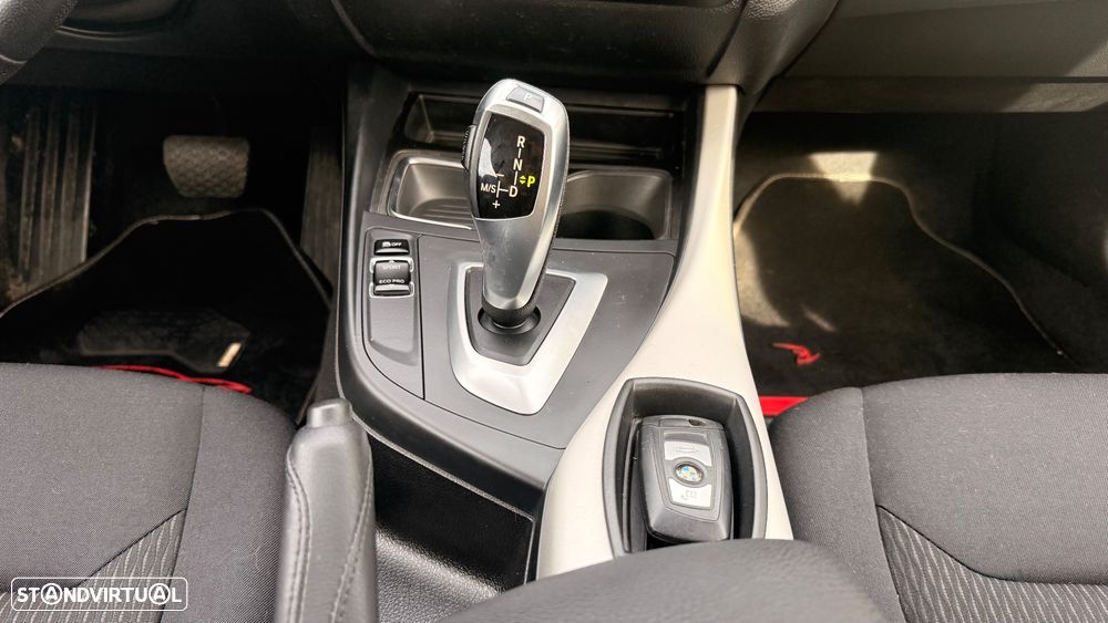 BMW 118 d Aut. Sport Line - 7