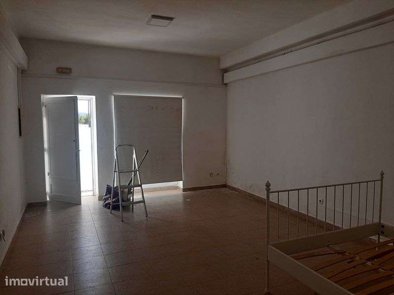 Edificio para serviços bem localizado na zona de Sintra - Grande imagem: 5/6