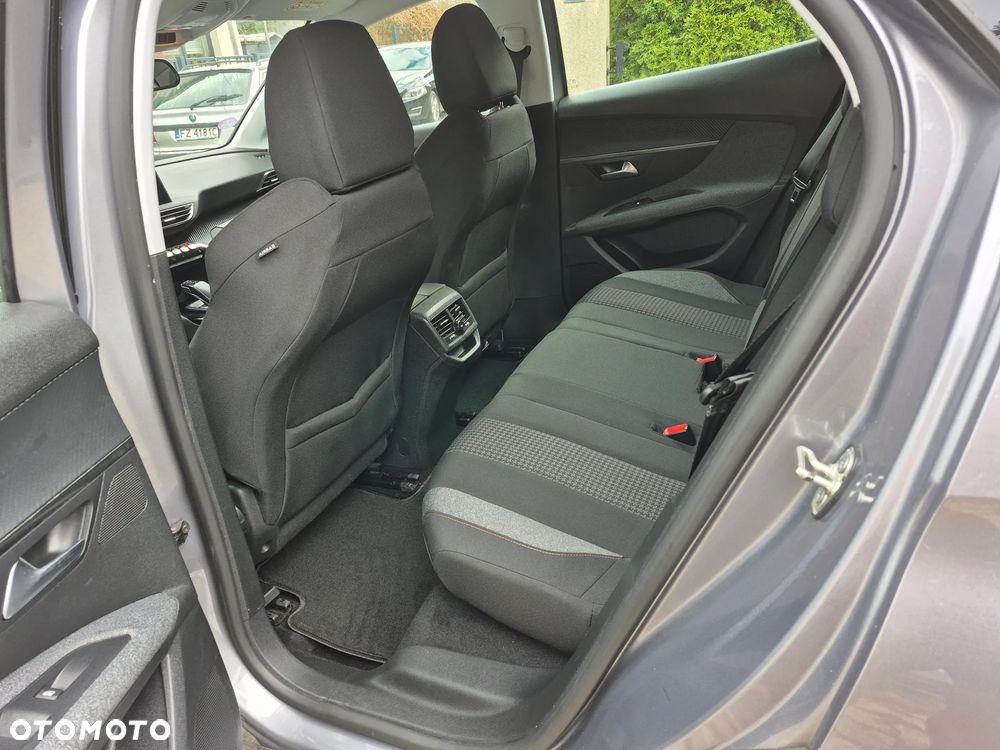 Peugeot 3008 - 31