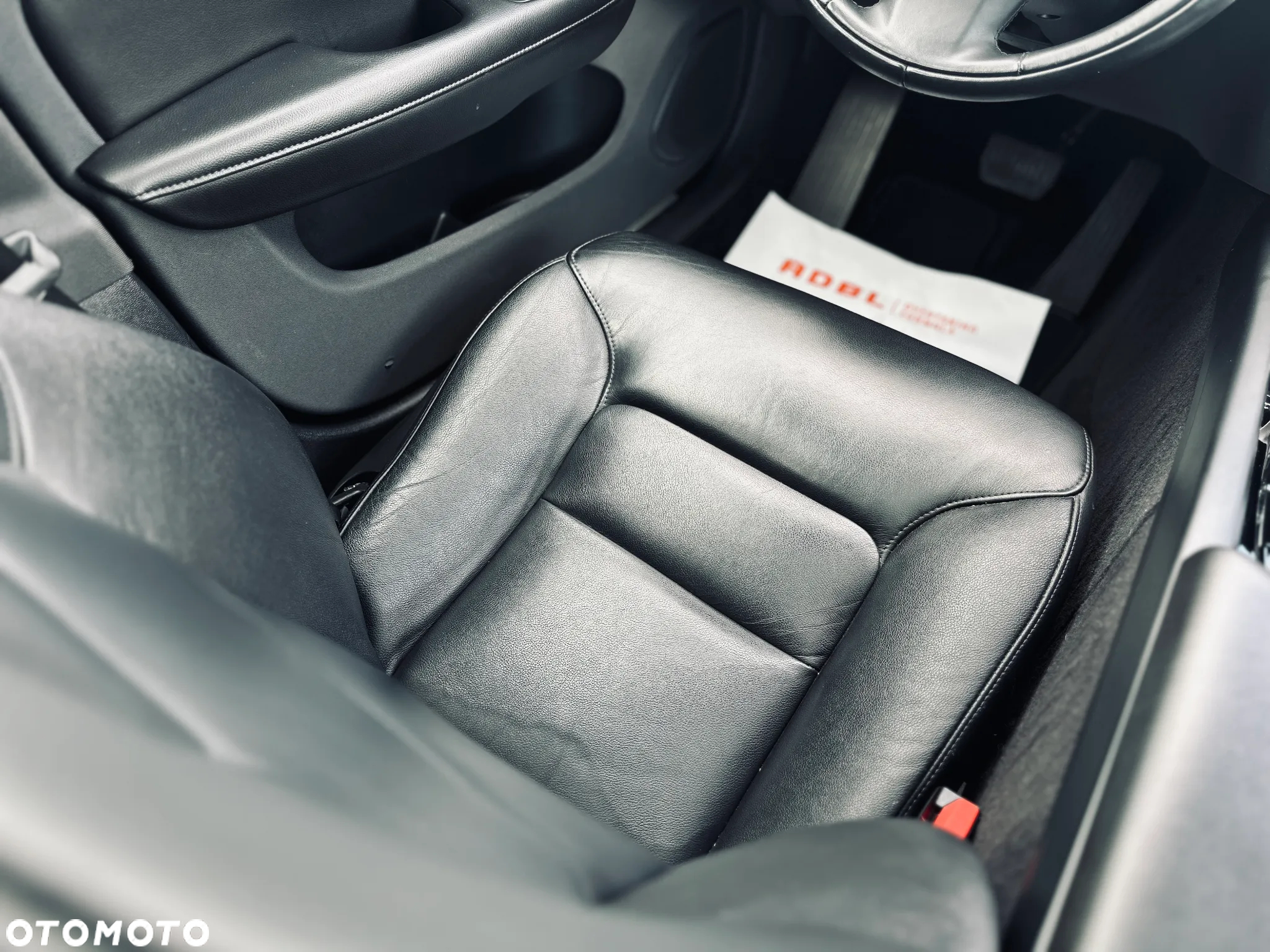 Volvo S60 B5 B AWD Plus Dark - 20