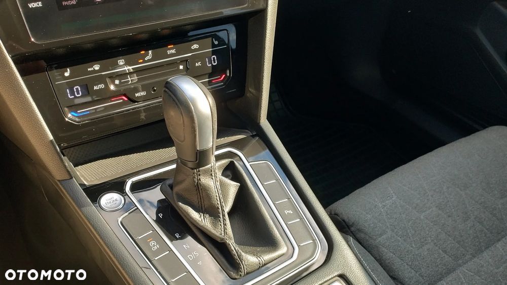 Volkswagen Passat 2.0 TDI EVO Business DSG - 16