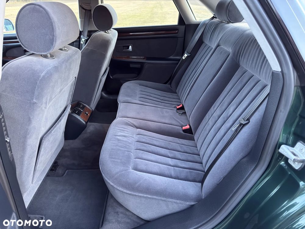 Audi A8 2.8 Quattro - 12