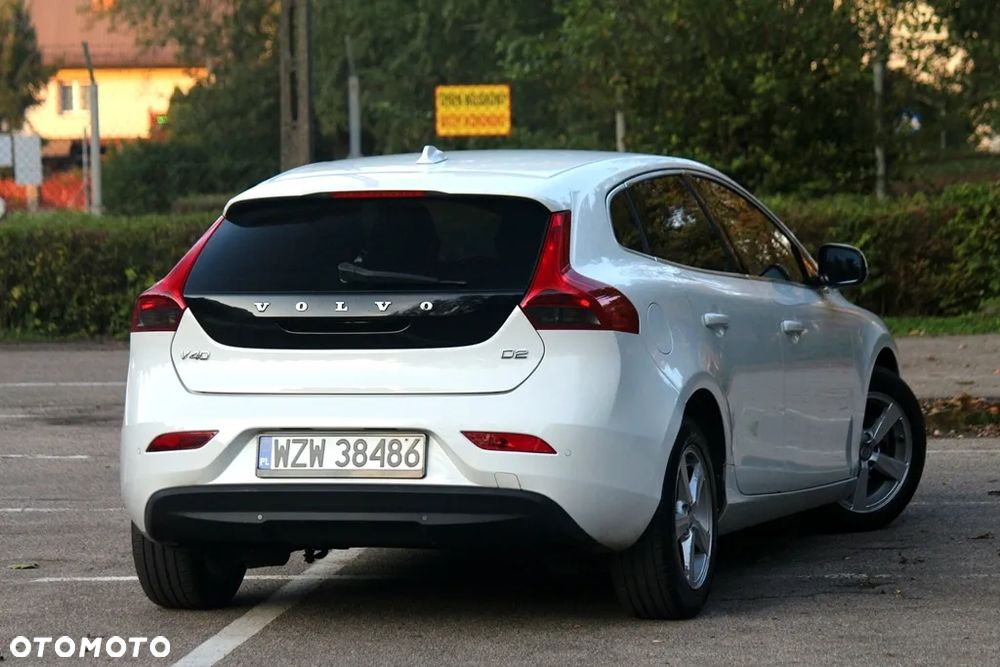 Volvo V40 D2 Momentum - 21