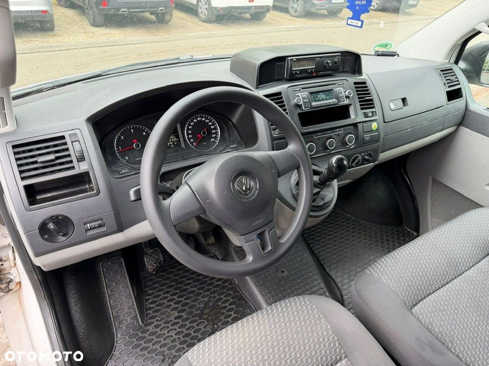 Volkswagen Transporter - 24