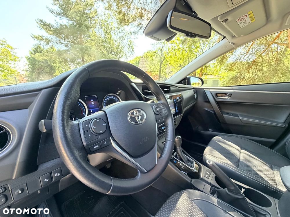 Toyota Corolla 1.6 Prestige MS EU6 - 18