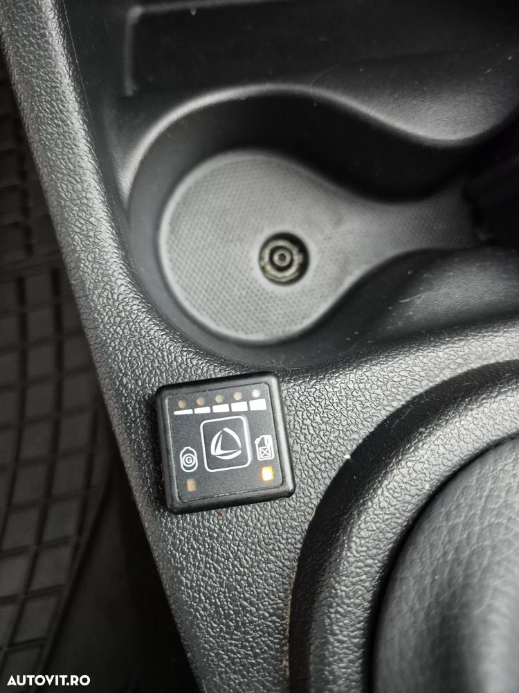 Dacia Sandero 1.4 MPI Ambiance - 9