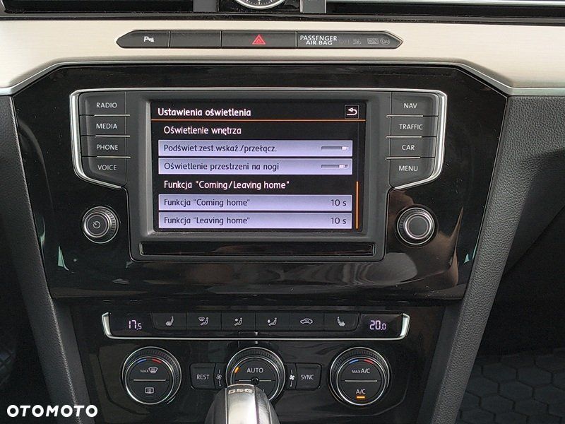 Volkswagen Passat - 26