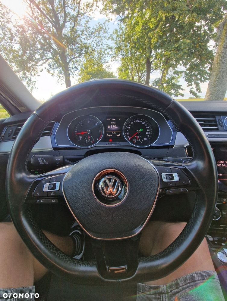 Volkswagen Passat 2.0 TDI BMT Highline DSG - 5