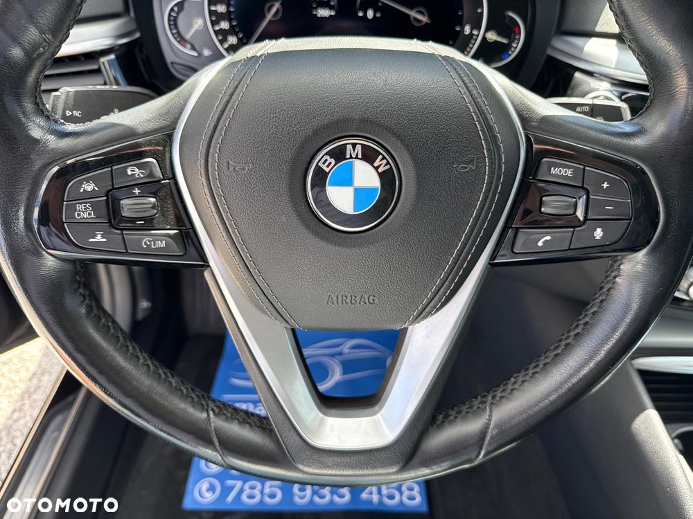 BMW Seria 5 530d - 28