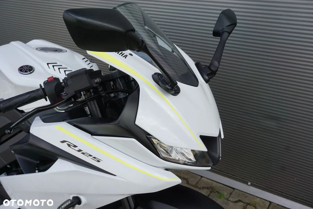 Yamaha YZF - 6