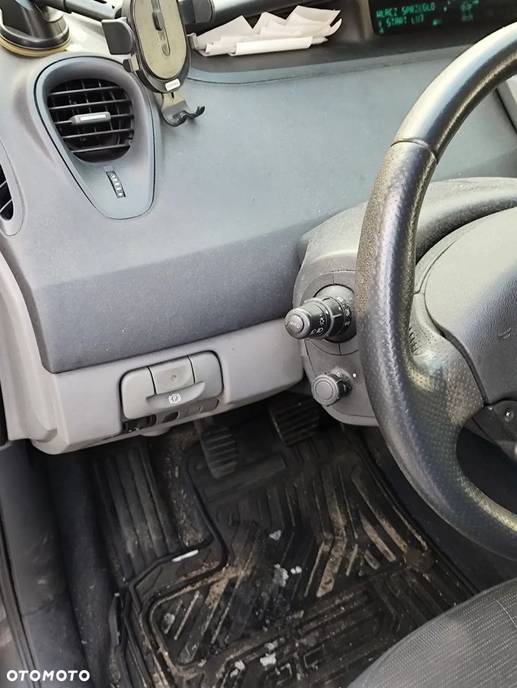 Renault Scenic 1.6 16V Expression - 17